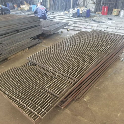 鋼格柵板在數(shù)據(jù)中心地板上的應(yīng)用太驚艷了