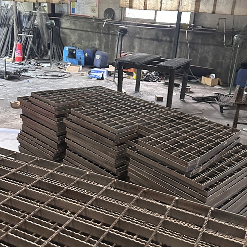 鋼格柵板怎么選才不踩坑？這幾點必須知道