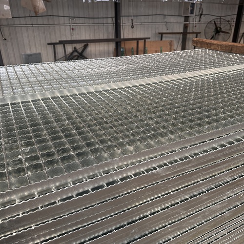 鋼格柵板生銹怎么辦？教你幾招輕松應(yīng)對(duì)